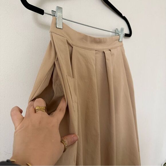 COS A-Line Midi Skirt with Buttons in Beige Size 2 - Picture 8 of 11